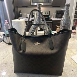 Coach tote